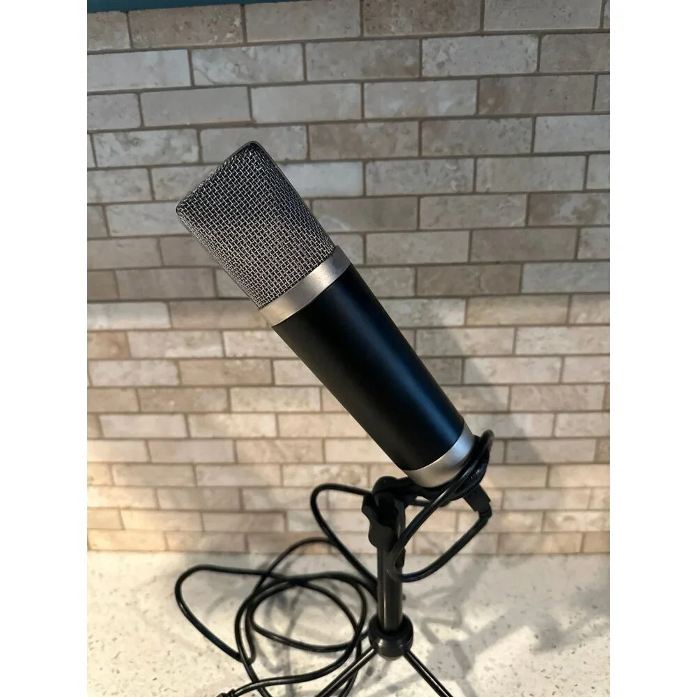 M-Audio‎ Producer USB Microphone. (G13)